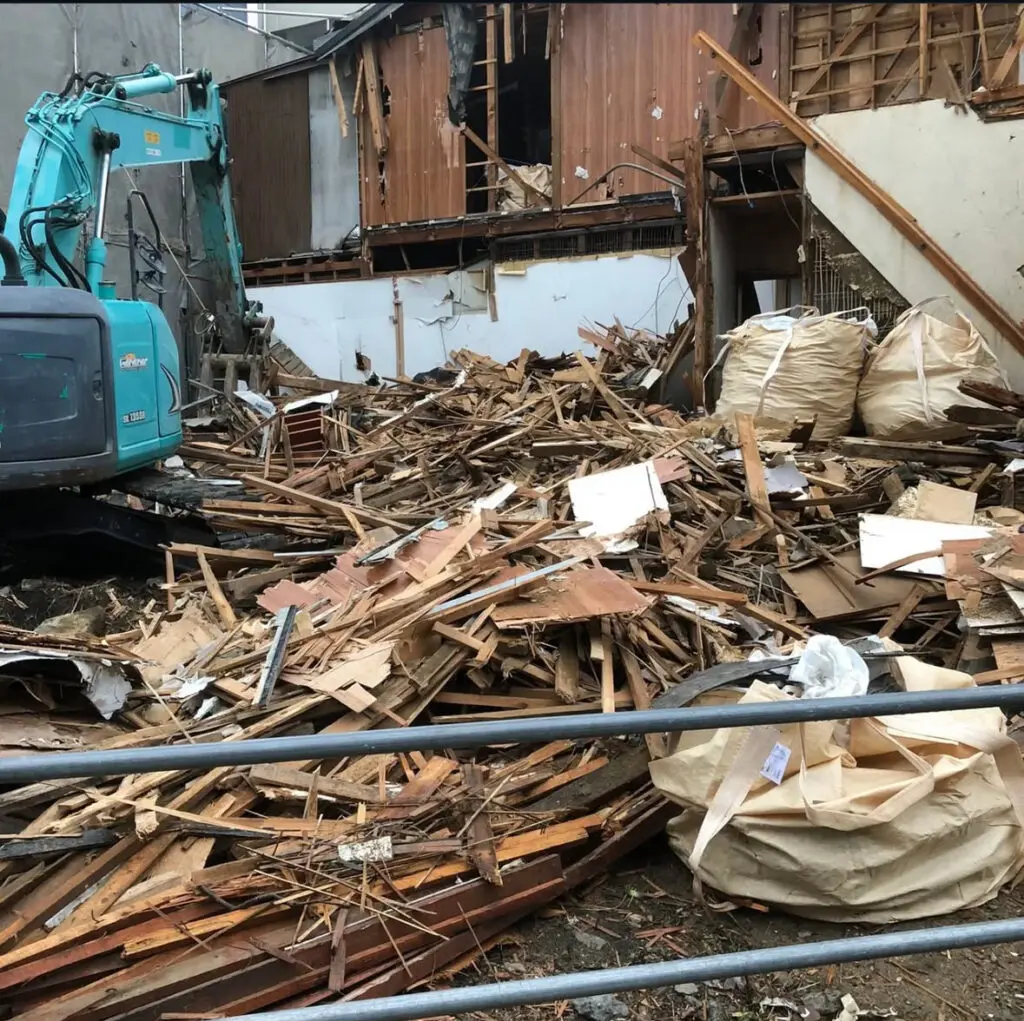 大阪木造解体/大建設工業
